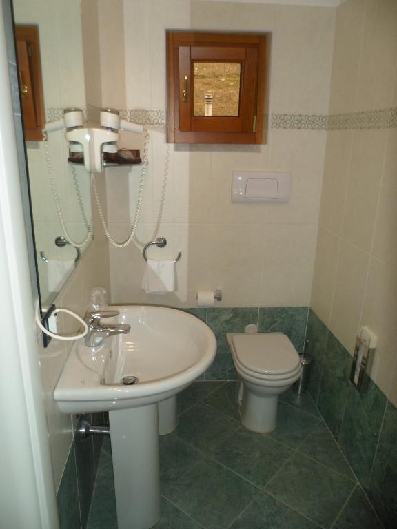 Hotel Fontana Santa Грумелло-дель-Монте Номер фото